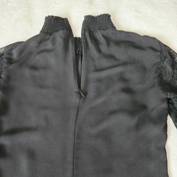 Elie Tahari Black 100% Silk Blouse with Sheer Floral Lace Sleeves Size XS - Picture 5 of 12